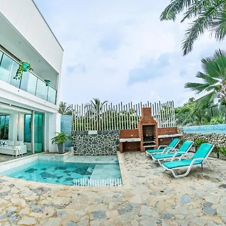 Cozy 4br With Exclusive Pool In Apartamento *